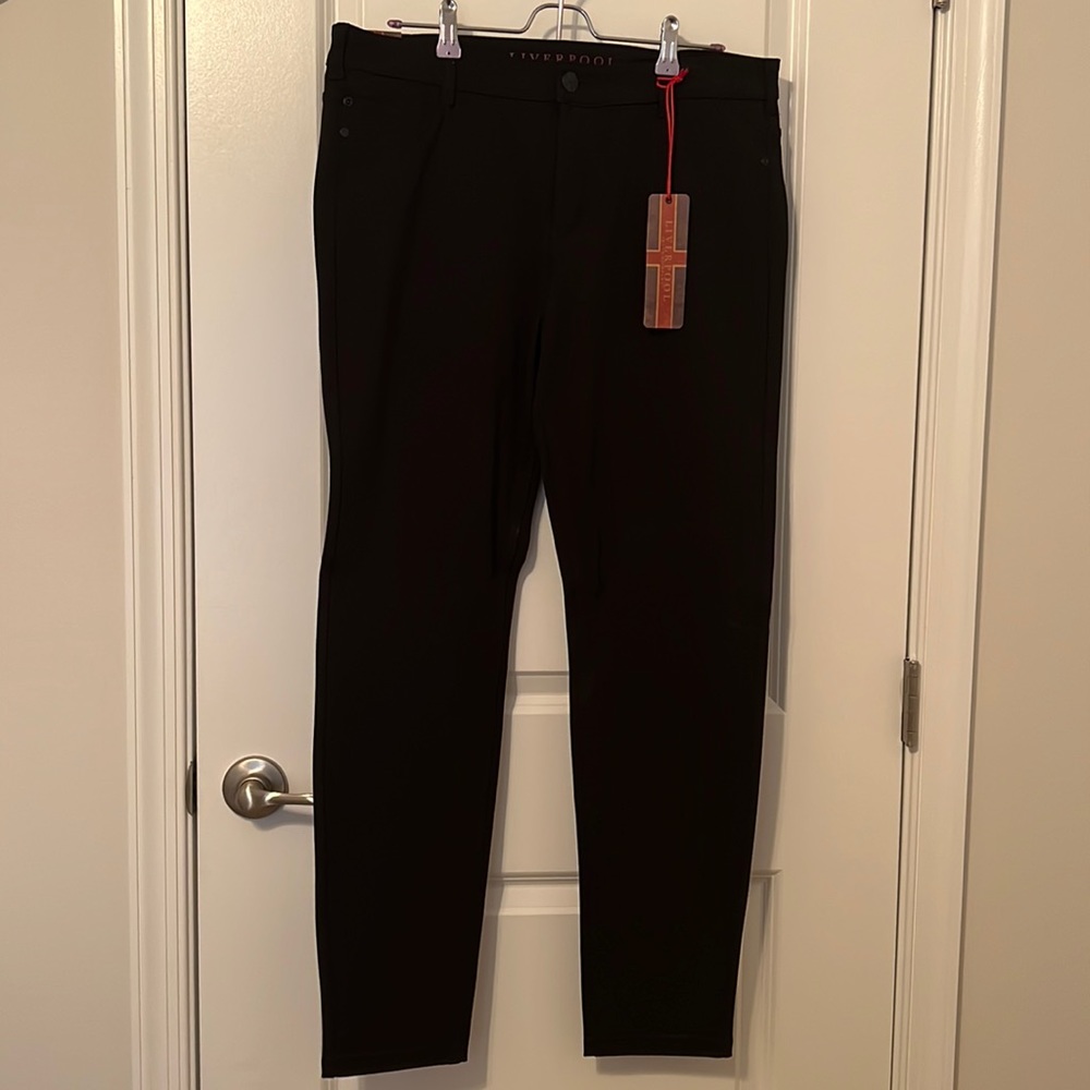 Black Skinny Jeans